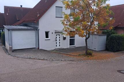 Haus Gunzenhausen - 5 Zimmer, 135 m&sup2;, 1.500&euro; | Angebot:26317362