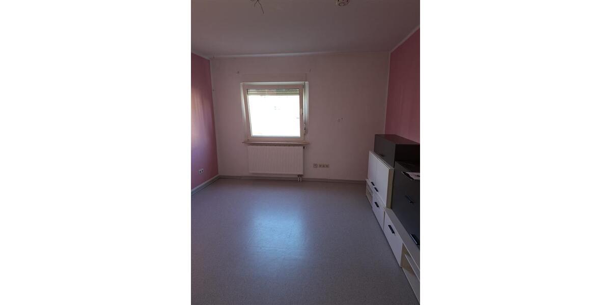 Etagenwohnung Pirmasens - 4 Zimmer, 67 m&sup2;, 475&euro; | Angebot:26067609