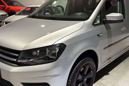 VW Caddy 210.696 km 8.900 € Erfurt 99085