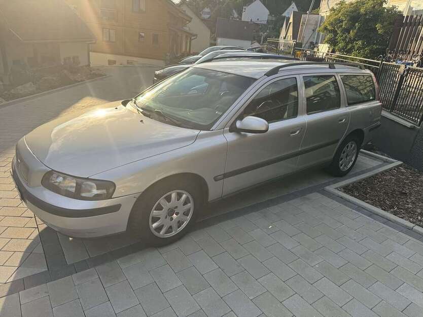 V70
