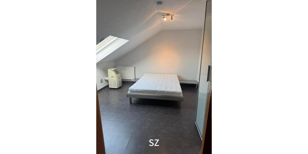 Dachgeschoßwohnung Ludwigshafen am Rhein Ludwigshafen-Oggersheim - 2.5 Zimmer, 70 m&sup2;, 800&euro; | Angebot:25614307