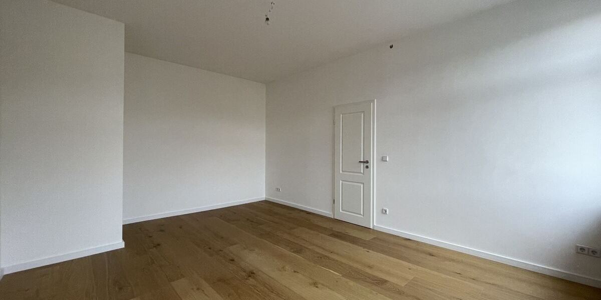 Ab 01.09. großzügig Wohnen in FalkensteinVogtl. - Erstbezug nach hochwertiger Sanierung - Etagenwohnung Falkenstein | Angebot:27007326