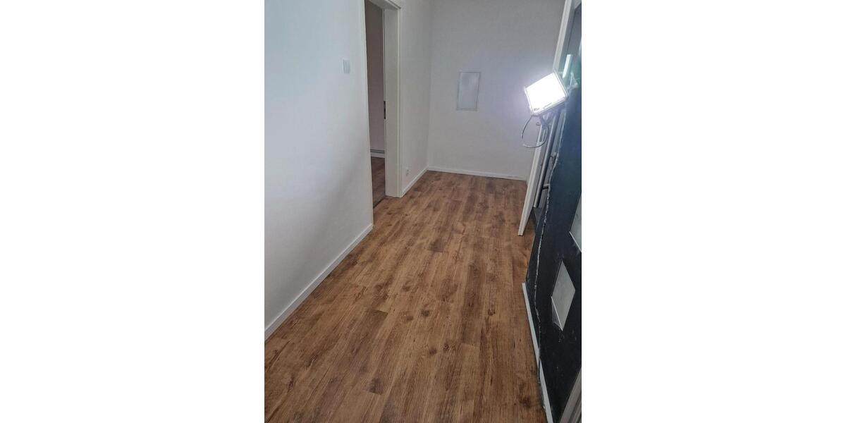 Etagenwohnung Neumünster Böcklersiedlung - 4 Zimmer, 100 m&sup2;, 1.550&euro; | Angebot:24552124