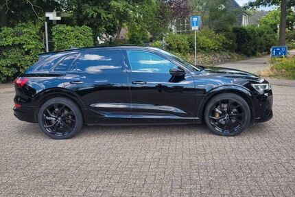 Audi e-tron 92.750 km 26.900 &euro; Oldenburg 26125