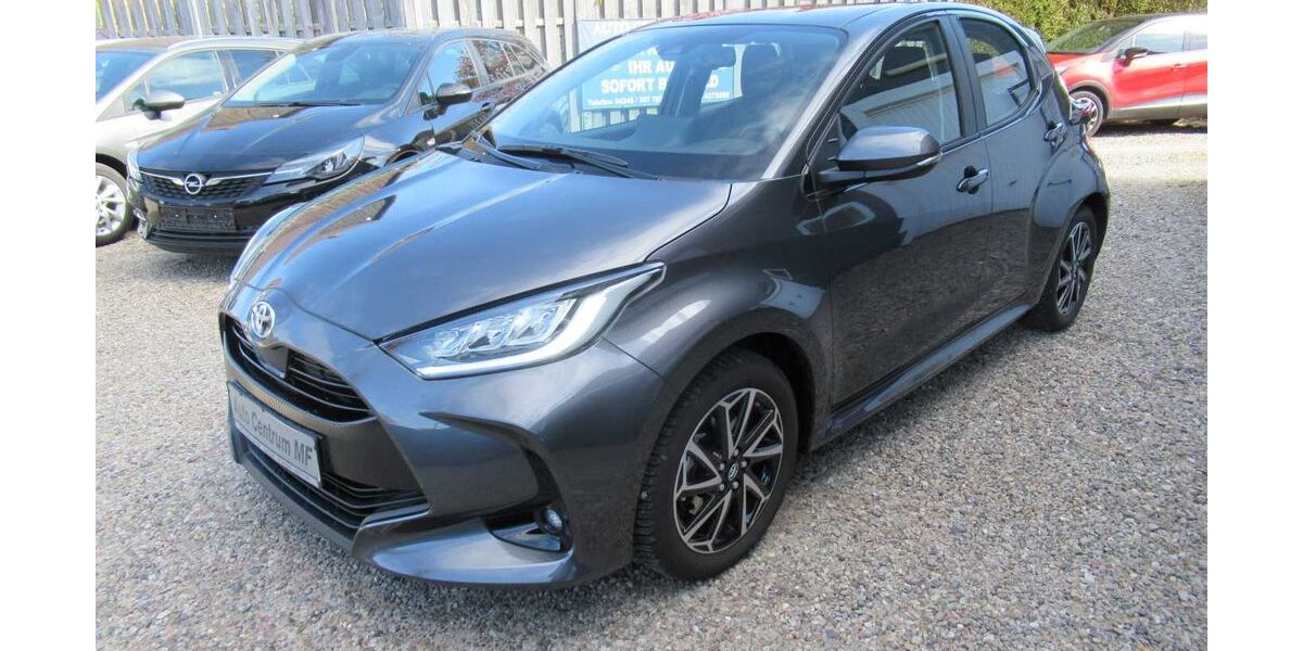 Toyota Yaris 15.900 km 19.950 &euro; Gettorf 24214