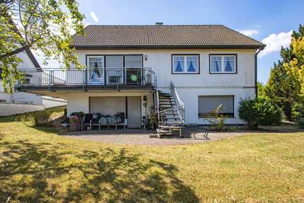 Haus Warstein - 6 Zimmer, 254 m&sup2;, 249.000&euro; | Angebot:27632524