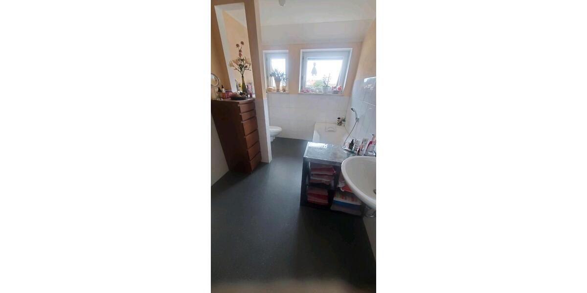 Erdgeschoßwohnung Bernhardswald - 5 Zimmer, 130 m&sup2;, 700&euro; | Angebot:26315189