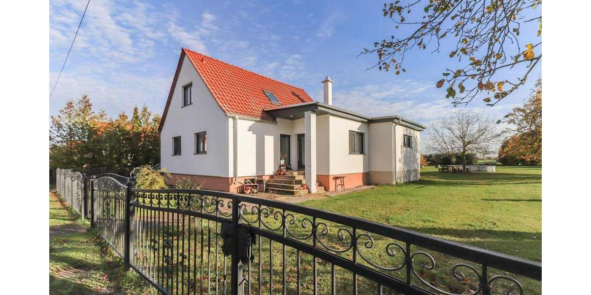 Einfamilienhaus Hobeck Göbel - 5 Zimmer, 140 m&sup2;, 299.000&euro; | Angebot:24825917