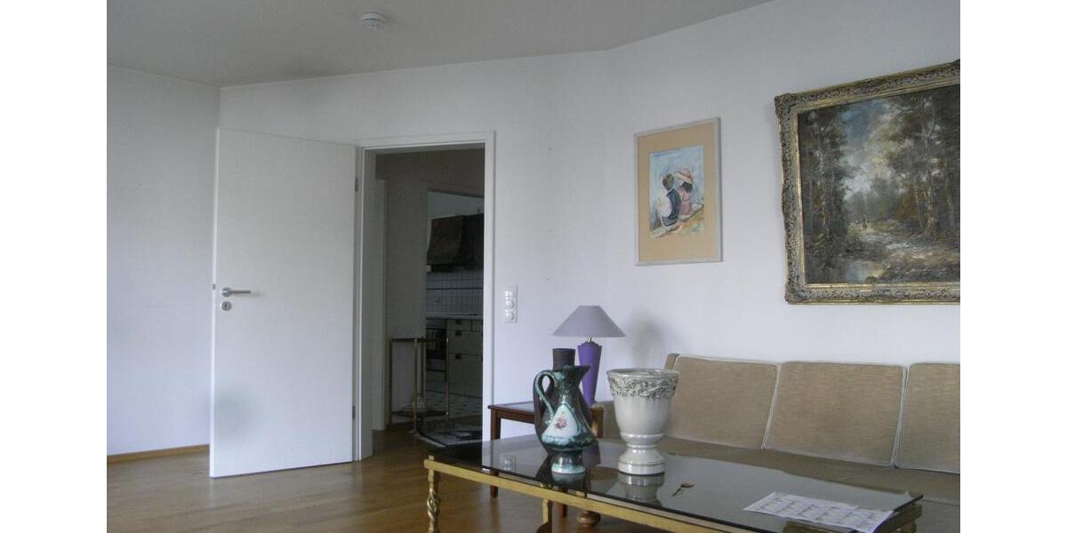 Etagenwohnung Bad Nauheim - 3 Zimmer, 80 m&sup2;, 1.060&euro; | Angebot:25427564