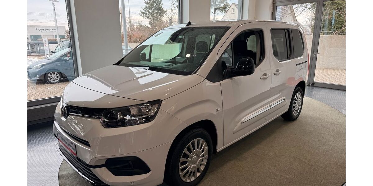 Toyota Proace City 27.650 km 21.499 &euro; Königsbrunn / Augsburg 86343