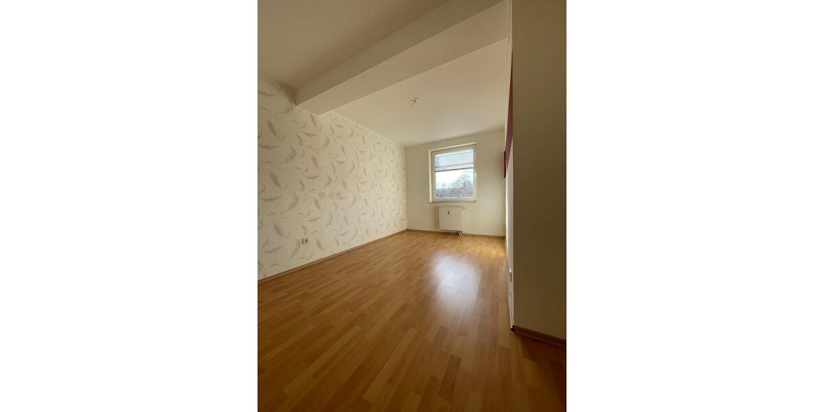 Etagenwohnung Nordhausen - 3 Zimmer, 78 m&sup2;, 695&euro; | Angebot:26384243
