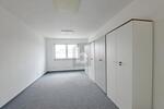 TOP-FLÄCHE IM 1. OG MIT AUFZUG + TG-PLÄTZEN - Gewerbeobjekt Germering | Angebot:26674328