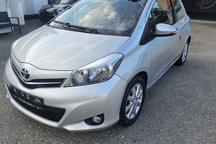 Toyota Yaris 153.665 km 3.500 &euro; München 81249