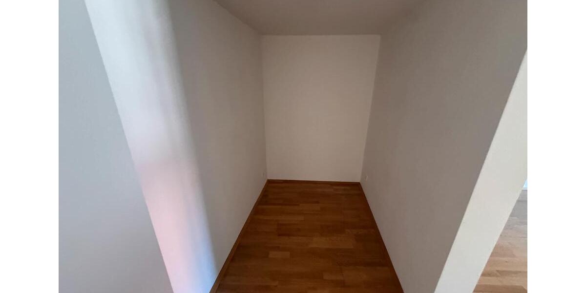 Etagenwohnung Northeim - 3 Zimmer, 94 m&sup2;, 720&euro; | Angebot:25648232