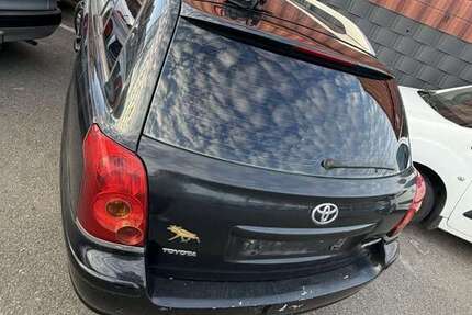 Toyota Avensis 235.000 km 1.800 &euro; hamburg 20535