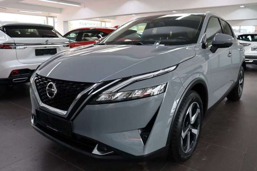 Nissan Qashqai 22.930 km 23.980 € Düren 52349