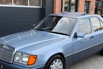 Mercedes-Benz E 200 148.000 km 3.900 &euro; Breitenworbis 37339