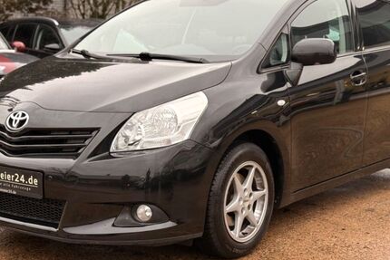 Toyota Verso 91.842 km 12.390 &euro; Erlangen 91056