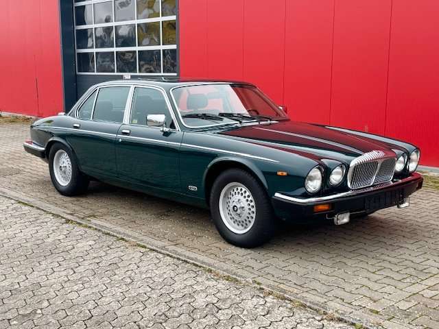 Jaguar XJ 62.500 km 32.900 &euro; Karlsdorf 76689