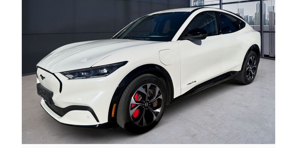 Ford Mustang Mach-E 57.750 km 28.650 &euro; Wolfenbüttel 38302