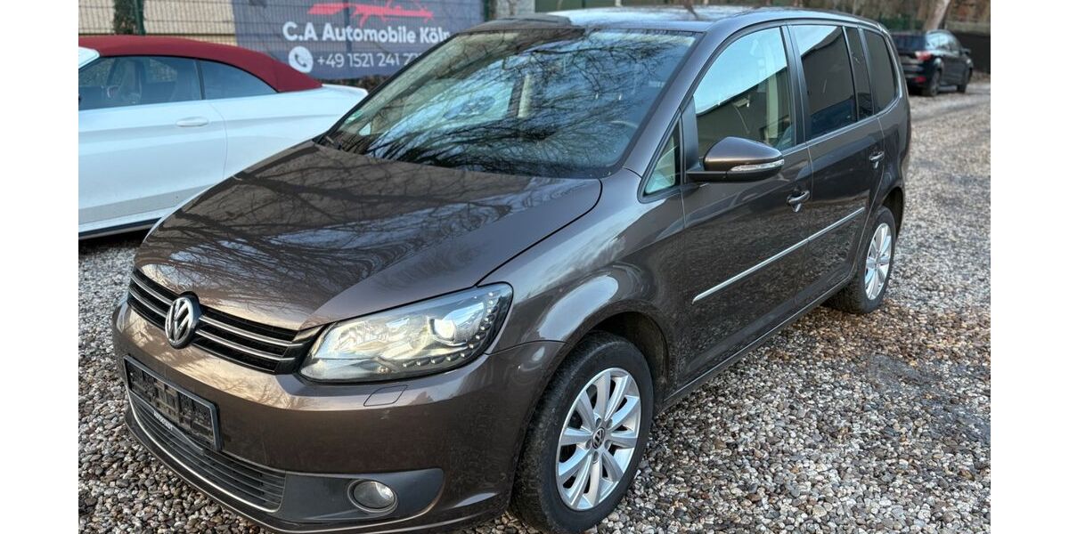 VW Touran 223.000 km 7.990 &euro; Köln 51061
