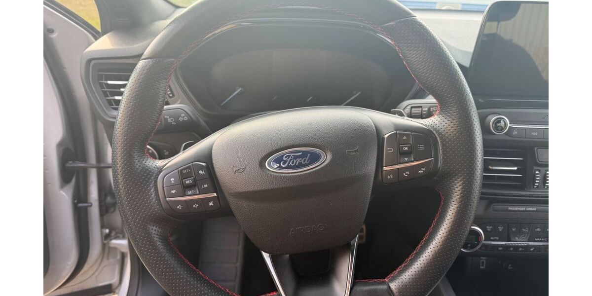 Ford Focus 73.325 km 13.299 &euro; Gaukönigshofen 97253