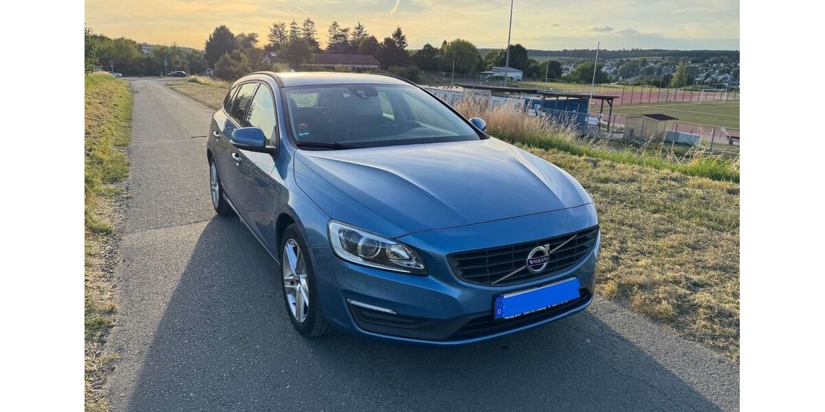 Volvo V60 152.000 km 12.800 &euro; Alsfeld 36304