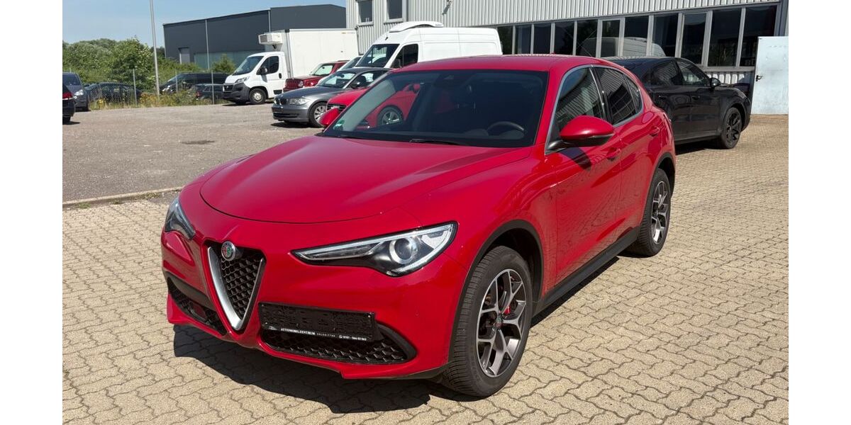 Alfa Romeo Stelvio 98.000 km 10.990 &euro; Salzgitter 38229