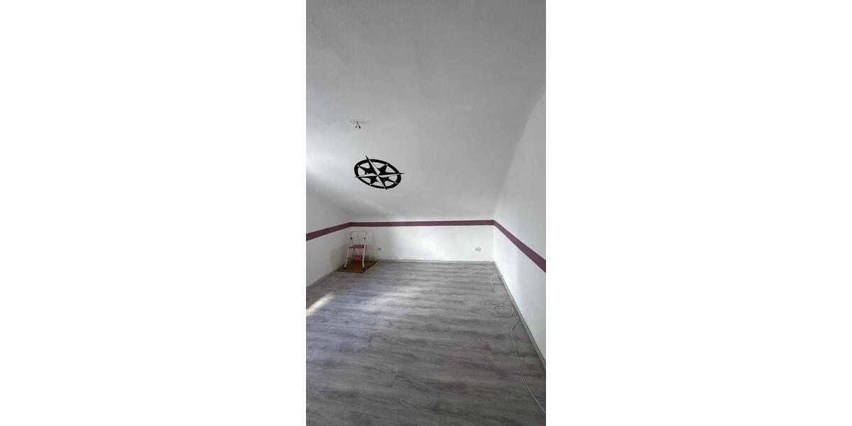 Reihenhaus Saarwellingen - 4 Zimmer, 73 m&sup2;, 85.000&euro; | Angebot:27150751