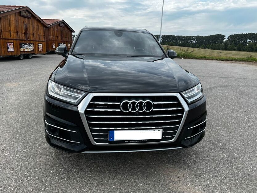 Audi Q7 195.000 km 26.500 € Proseken 23968