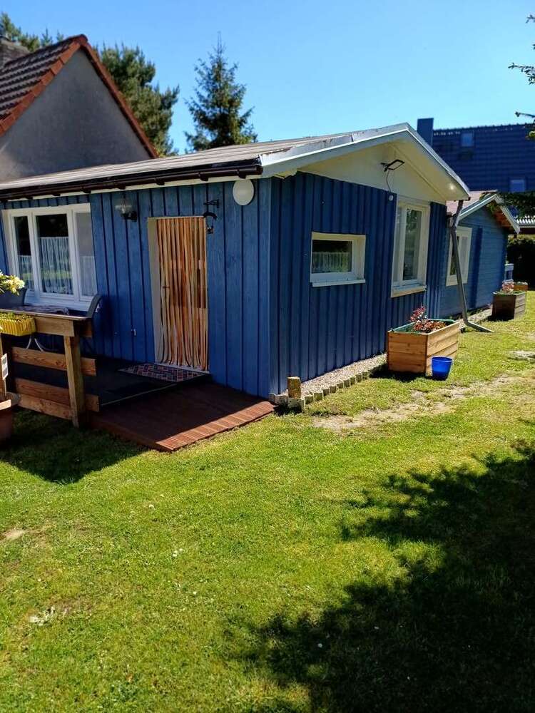 Haus zum Kaufen in Ahrenshagen-Daskow 149.000 € 75 m²