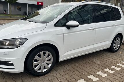 VW Touran 173.492 km 15.800 &euro; Zirndorf 90513