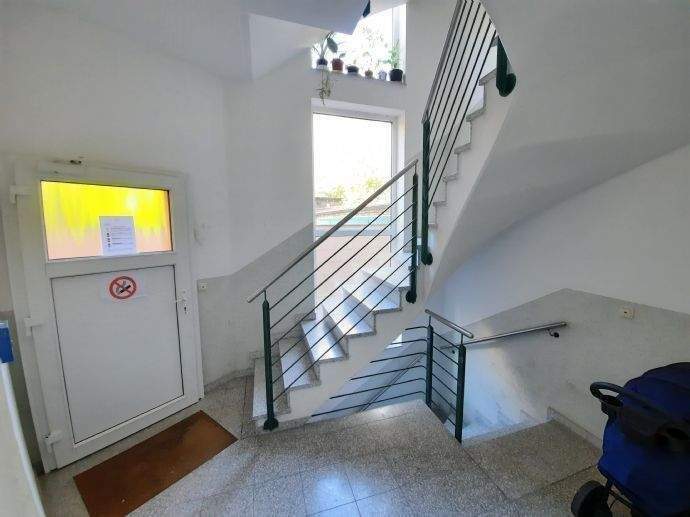 Renovierte Gewerbeeinheit im Zentrum von Bitterfeld 2 zimmer