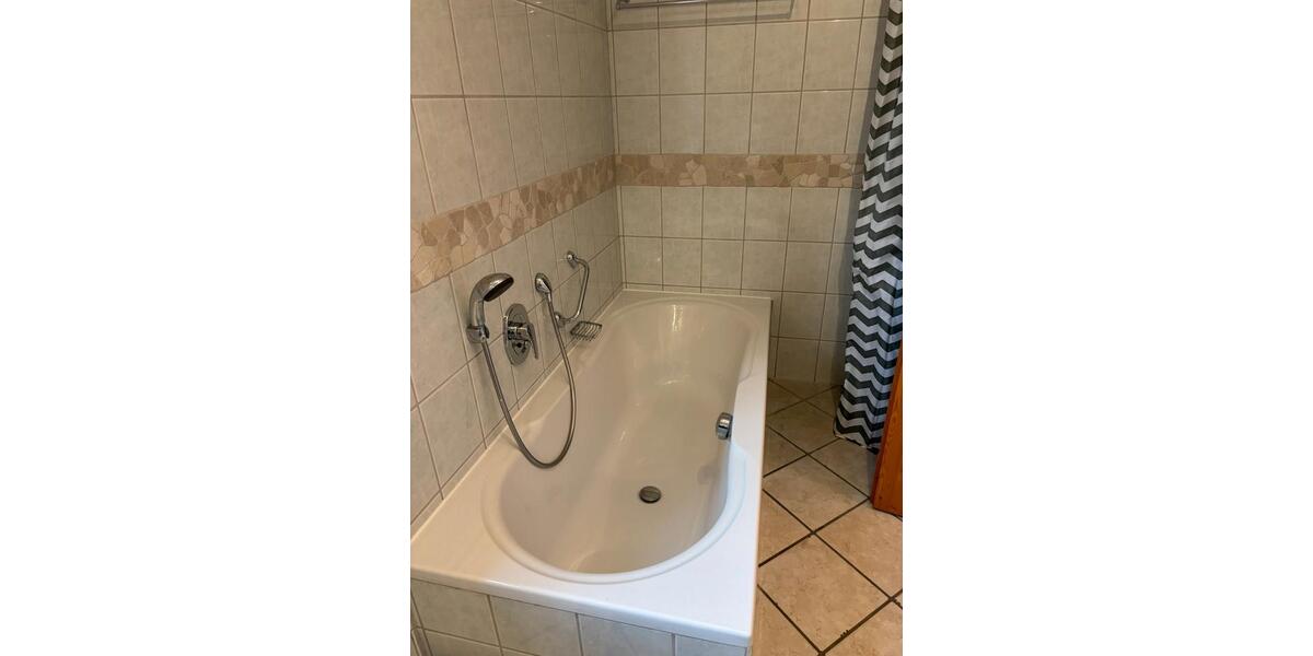 Erdgeschoßwohnung Bad Aibling - 2.5 Zimmer, 88 m&sup2;, 960&euro; | Angebot:26245288