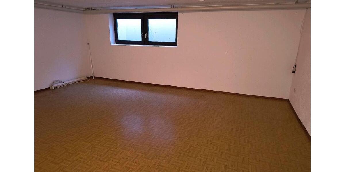Doppelhaushälfte Straubing - 5 Zimmer, 160 m&sup2;, 1.350&euro; | Angebot:26163412