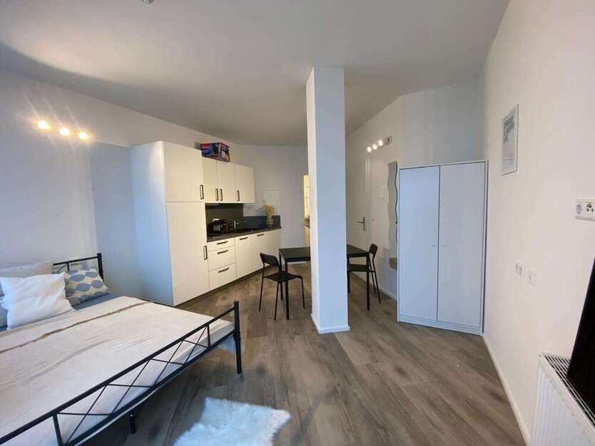 Wohnung zum Mieten in Stuttgart 900 € 20.59 m²