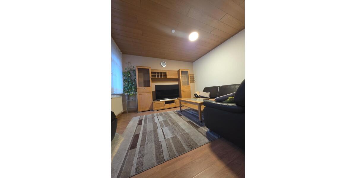 Reihenhaus Essen Stadtbezirk V - 3 Zimmer, 67 m&sup2;, 1.000&euro; | Angebot:25048637