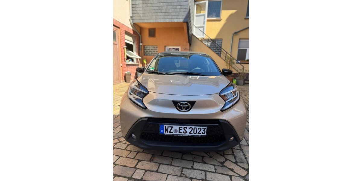 Toyota Aygo (X) 18.500 km 18.490 &euro; Wetzlar 35576