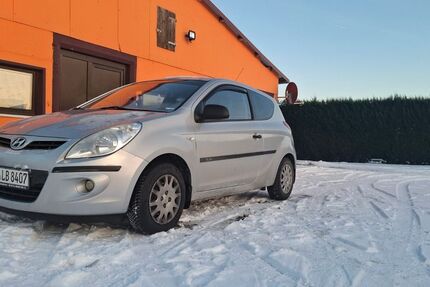 Hyundai i20 55.376 km 3.590 &euro; Blankenfelde/Mahlow 15831
