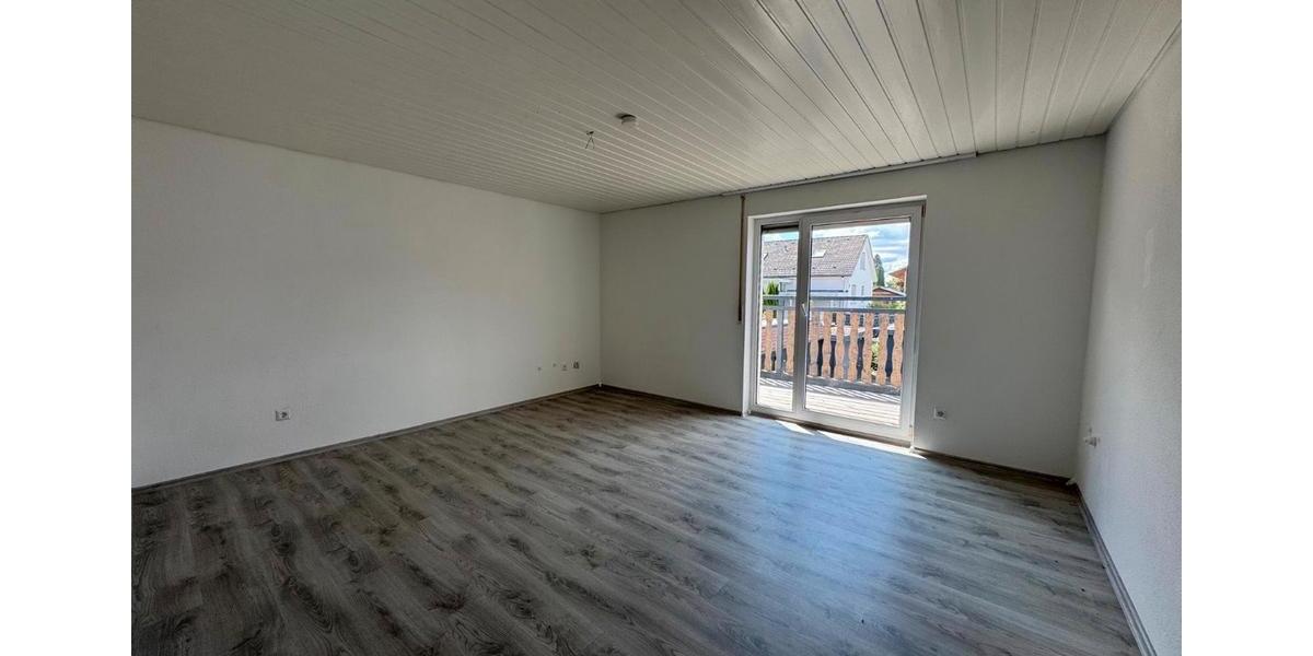 Etagenwohnung Wildberg - 4 Zimmer, 100 m&sup2;, 1.280&euro; | Angebot:24873270