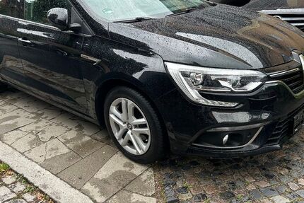 Renault Megane 151.000 km 7.900 &euro; Hamburg 22297