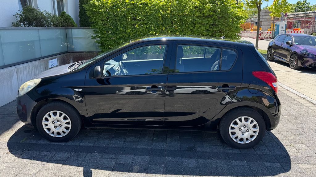 Hyundai i20 73.700 km 2.990 &euro; Poing 85586
