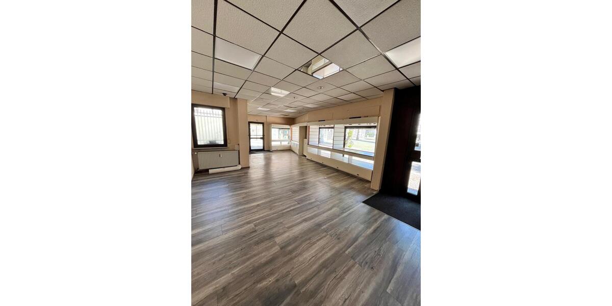 Gewerbeobjekt Delbrück - 900&euro; | Angebot:25934775