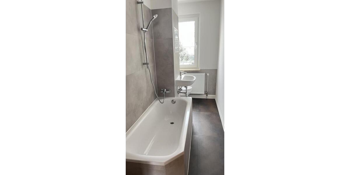 Etagenwohnung Kemberg - 3 Zimmer, 57 m&sup2;, 330&euro; | Angebot:25228152