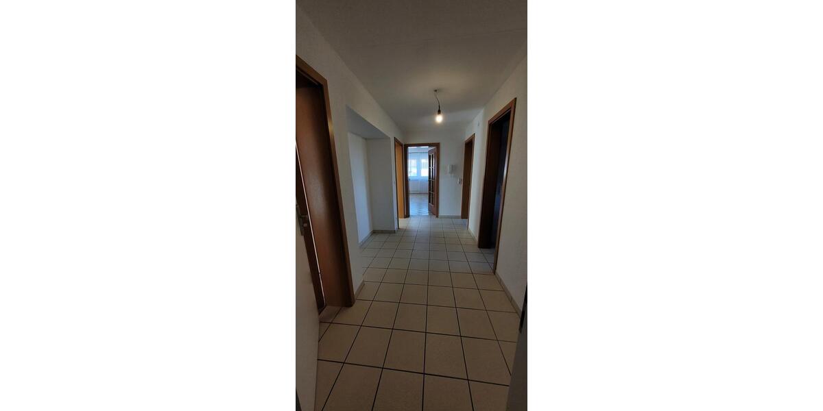 Erdgeschoßwohnung Westhausen - 3.5 Zimmer, 104 m&sup2;, 1.000&euro; | Angebot:26247513