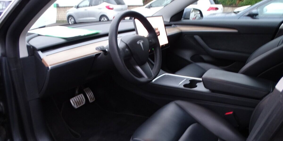 Tesla Model 3 Performance 38.031 km 29.890 &euro; Rodgau 63110