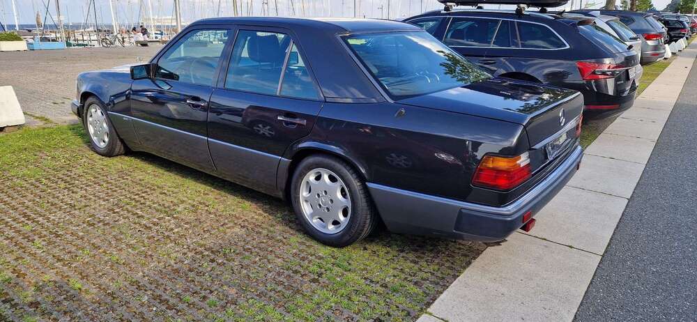 Mercedes-Benz 320 197.000 km 17.750 € Kiel 24159