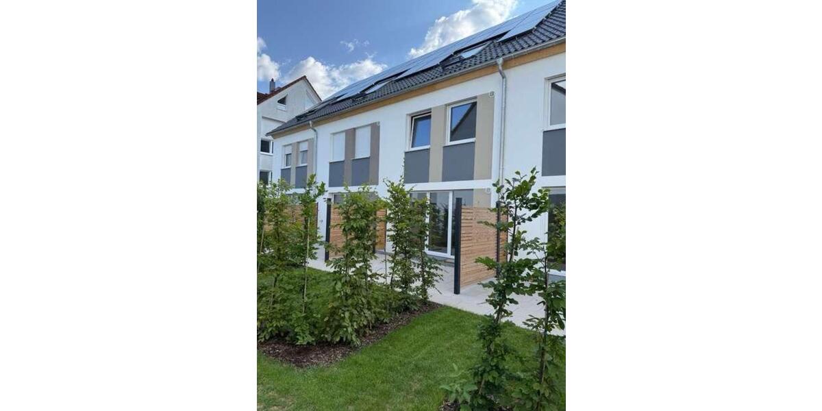 Reihenhaus Ludwigsburg Oßweil - 5.5 Zimmer, 108 m&sup2;, 1.950&euro; | Angebot:25643747