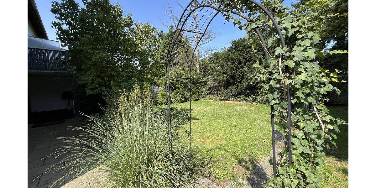 Mehrfamilienhaus, Wohnhaus Erlangen Bruck - 8 Zimmer, 169 m&sup2;, 890.000&euro; | Angebot:25192680