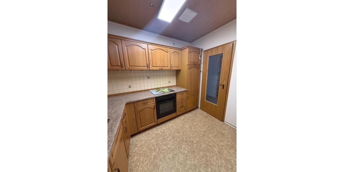 Dachgeschoßwohnung Glauchau - 2 Zimmer, 55 m&sup2;, 320&euro; | Angebot:26676970